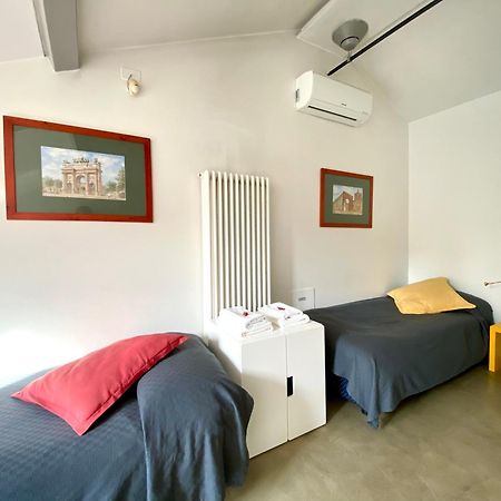 Appartamento Loft Sant Ambrogio With Terrance Milano Esterno foto
